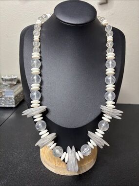 Vintage Clear White Acrylic Plastic Boho Layered Bead Necklace for Women